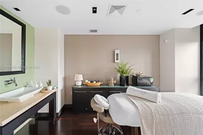 900 Biscayne Blvd #3607, Miami, FL 33132 - Photo 31