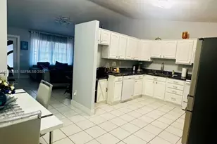 7097 SW 152nd Pl, Miami, FL 33193 - Photo 5