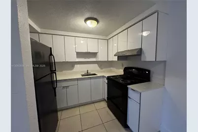 1530 NE 136th St #10, North Miami, FL 33161 - Photo 3