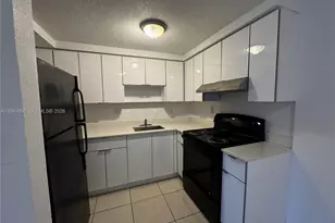 1530 NE 136th St, North Miami, FL 33161 - Photo 3