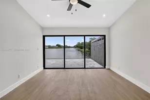 9575 NW 38th Pl, Sunrise, FL 33351 - Photo 1
