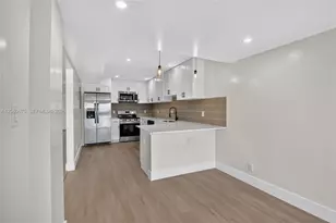 9575 NW 38th Pl, Sunrise, FL 33351 - Photo 15