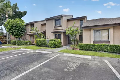 9575 NW 38th Pl, Sunrise, FL 33351 - Photo 35