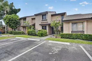 9575 NW 38th Pl, Sunrise, FL 33351 - Photo 35