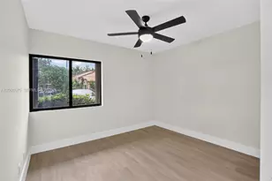 9575 NW 38th Pl, Sunrise, FL 33351 - Photo 31