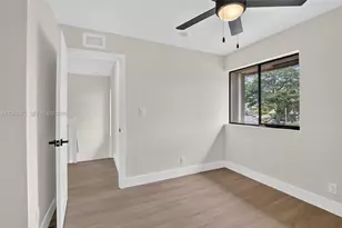9575 NW 38th Pl, Sunrise, FL 33351 - Photo 25
