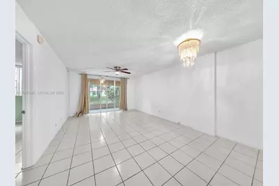 3070 NW 48th Ter #111, Lauderdale Lakes, FL 33313 - Photo 9