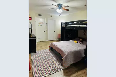 49 Essex Ct #C, Royal Palm Beach, FL 33411 - Photo 3