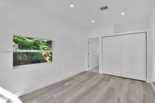 6391 SW 39th St, Miami, FL 33155 - Photo 11