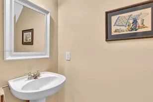 1208 NW 144th Terrace, Pembroke Pines, FL 33028 - Photo 29