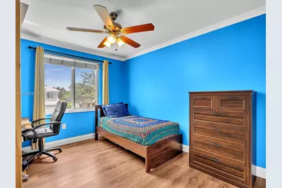 1208 NW 144th Ter, Pembroke Pines, FL 33028 - Photo 33