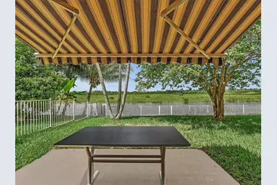 1208 NW 144th Ter, Pembroke Pines, FL 33028 - Photo 23