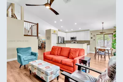1208 NW 144th Ter, Pembroke Pines, FL 33028 - Photo 9
