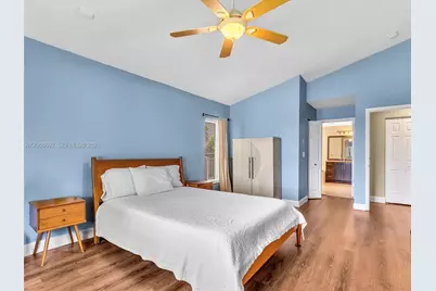 1208 NW 144th Ter, Pembroke Pines, FL 33028 - Photo 25