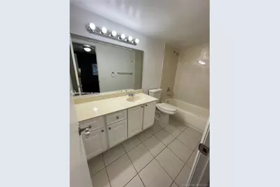 721 N Pine Island Rd #104, Plantation, FL 33324 - Photo 17