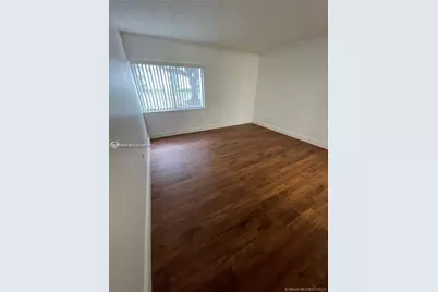 721 N Pine Island Rd #104, Plantation, FL 33324 - Photo 9