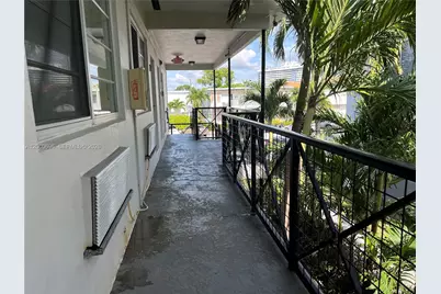 7315 Byron Ave #12, Miami Beach, FL 33141 - Photo 11