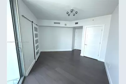 350 S Miami Ave #3713, Miami, FL 33130 - Photo 9