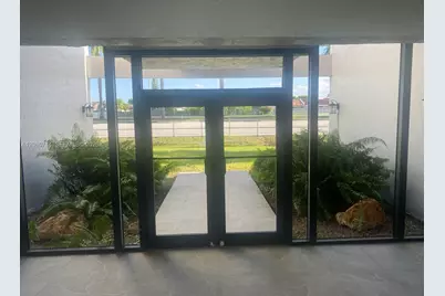 9520 SW 8th St #118, Miami, FL 33174 - Photo 35