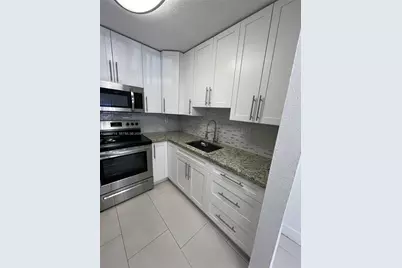 9520 SW 8th St #118, Miami, FL 33174 - Photo 13