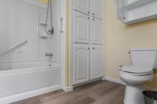 6515 Colonial Dr, Margate, FL 33063 - Photo 33