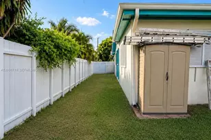 9395 Nassau Dr, Cutler Bay, FL 33189 - Photo 5