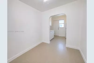 7407 Byron Ave #3, Miami Beach, FL 33141 - Photo 11