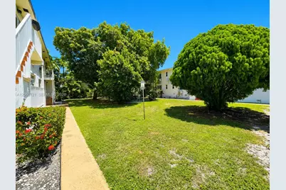 7407 Byron Ave #3, Miami Beach, FL 33141 - Photo 33