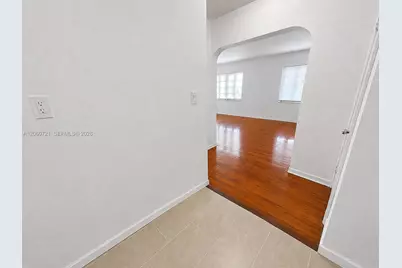 7407 Byron Ave #3, Miami Beach, FL 33141 - Photo 19