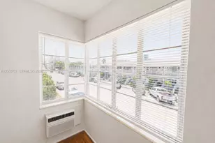7407 Byron Ave, Miami Beach, FL 33141 - Photo 15