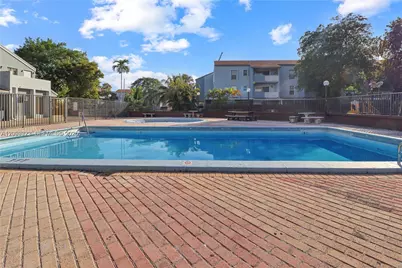 6095 W 18th Ave #S219, Hialeah, FL 33012 - Photo 23