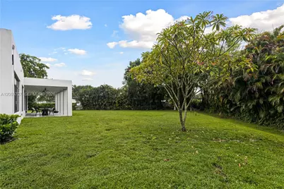 360 Holly Ln, Plantation, FL 33317 - Photo 49
