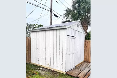 7161 SW 13th St, Pembroke Pines, FL 33023 - Photo 13