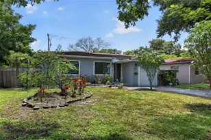 1390 NE 129th St, North Miami, FL 33161 - Photo 3