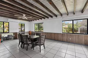 1390 NE 129th St, North Miami, FL 33161 - Photo 15