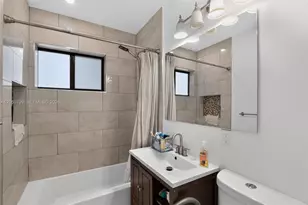 1390 NE 129th St, North Miami, FL 33161 - Photo 21