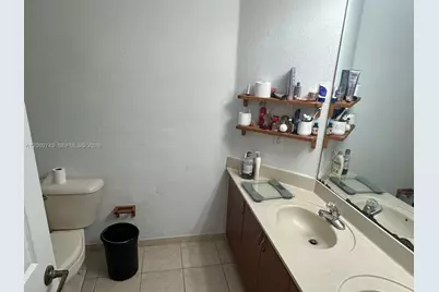 11633 NW 78th St, Doral, FL 33178 - Photo 5