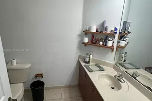 11633 NW 78th St, Doral, FL 33178 - Photo 5