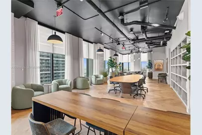 121 NE 5th St #504, Miami, FL 33132 - Photo 35
