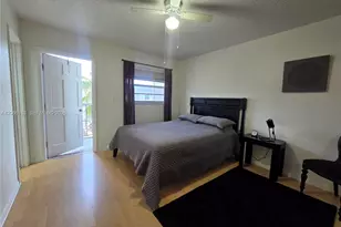 415 NE 2nd St, Hallandale Beach, FL 33009 - Photo 17