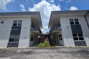 415 NE 2nd St, Hallandale Beach, FL 33009 - Photo 3