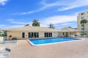 131 SE 3rd Ave, Dania Beach, FL 33004 - Photo 5