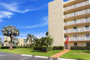 131 SE 3rd Ave, Dania Beach, FL 33004 - Photo 3