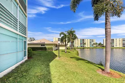 131 SE 3rd Ave #101, Dania Beach, FL 33004 - Photo 9