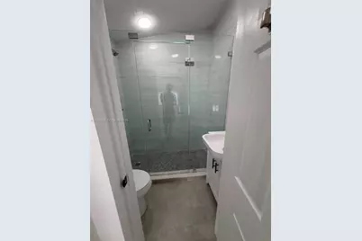 5700 N Miami Ave, Miami, FL 33127 - Photo 15