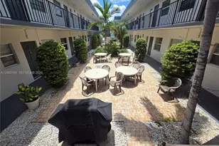 415 NE 2nd St, Hallandale Beach, FL 33009 - Photo 1
