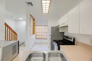 728 SW 122nd Ave, Pembroke Pines, FL 33025 - Photo 11