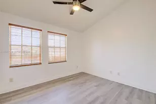 728 SW 122nd Ave, Pembroke Pines, FL 33025 - Photo 21