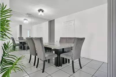 201 N 68th Way, Hollywood, FL 33024 - Photo 3