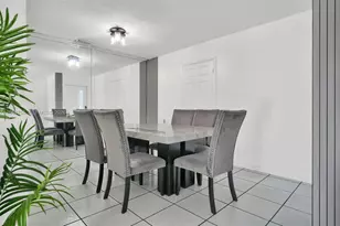 201 N 68th Way, Hollywood, FL 33024 - Photo 3